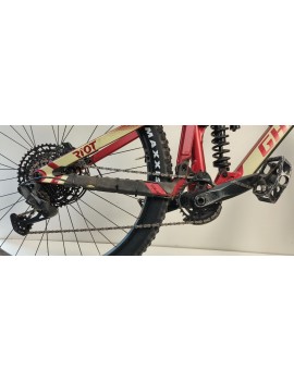 VTT GHOST RIOT ESSENTIAL TAILLE M | Troc Sport